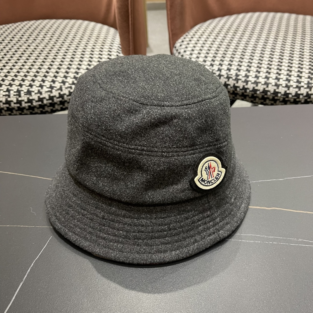  （蒙囗MONCLER】2025秋冬款保暖甜美可爱渔夫帽时尚百搭秋冬赶紧订购哦，