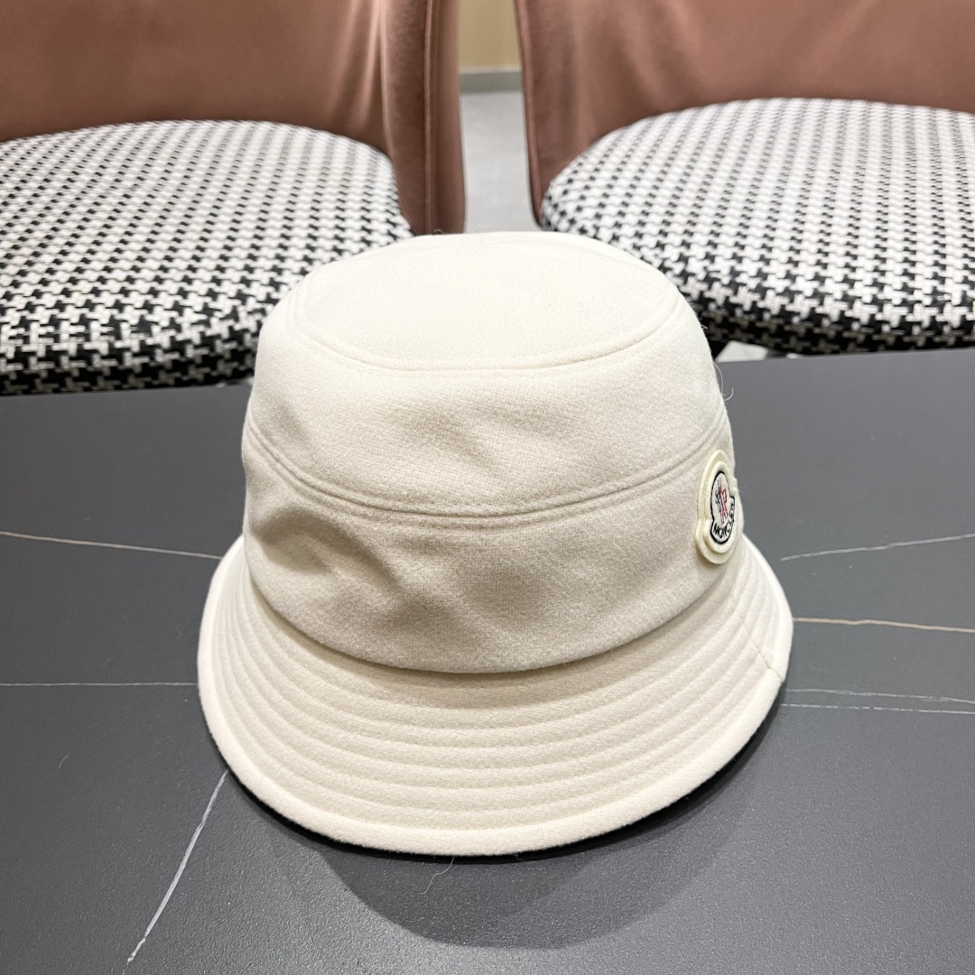  （蒙囗MONCLER】2025秋冬款保暖甜美可爱渔夫帽时尚百搭秋冬赶紧订购哦，