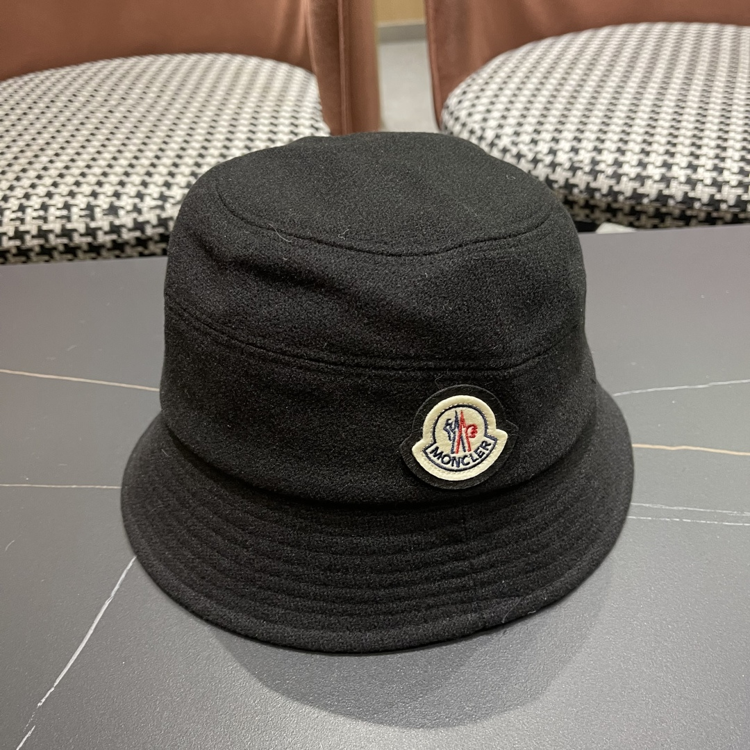 （蒙囗MONCLER】2025秋冬款保暖甜美可爱渔夫帽时尚百搭秋冬赶紧订购哦，