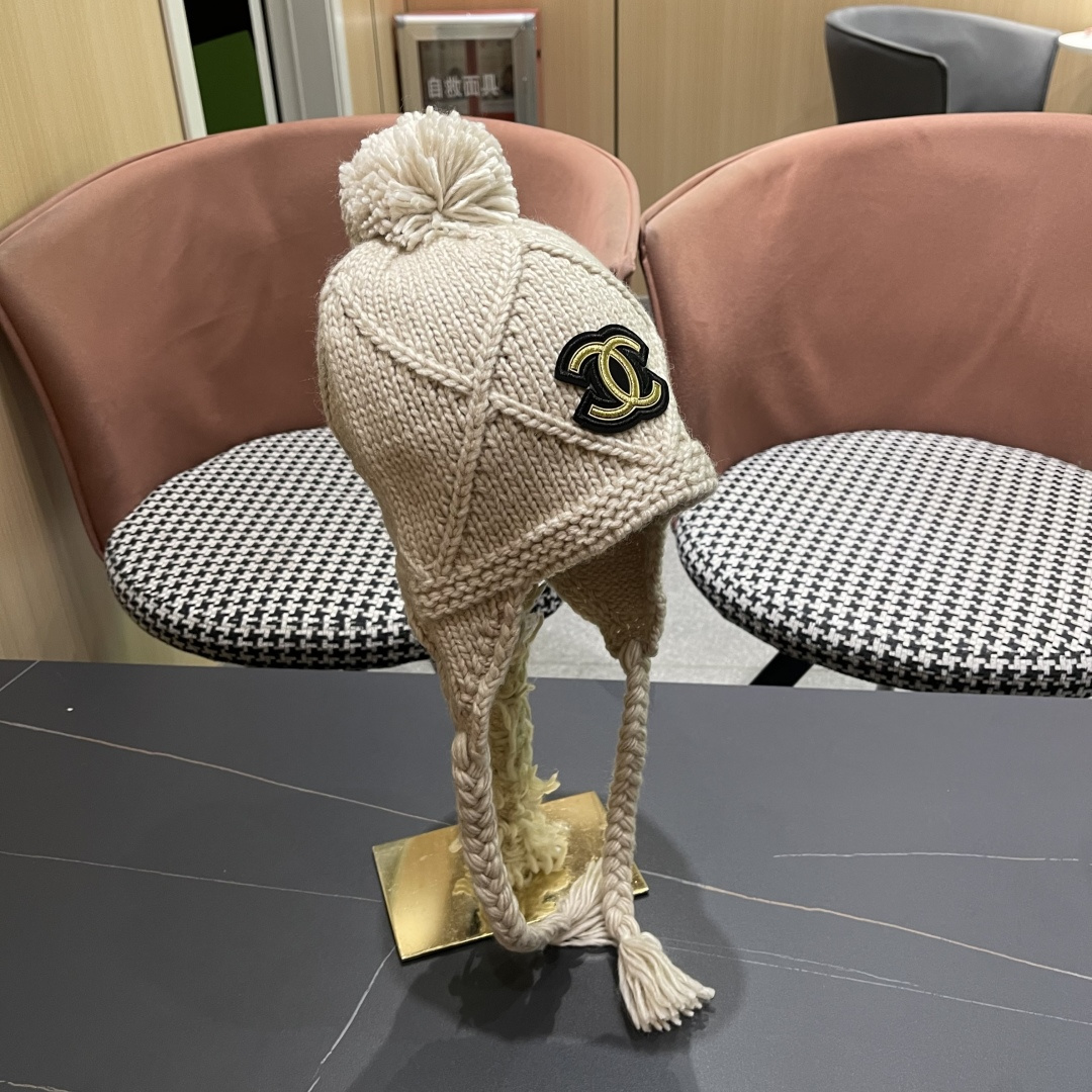  Chane*🆕香奈儿新款滑雪系列毛线帽，火爆全网的雷锋帽，谁戴谁好4️⃣个色 黑白百搭酷帅男女可戴情侣