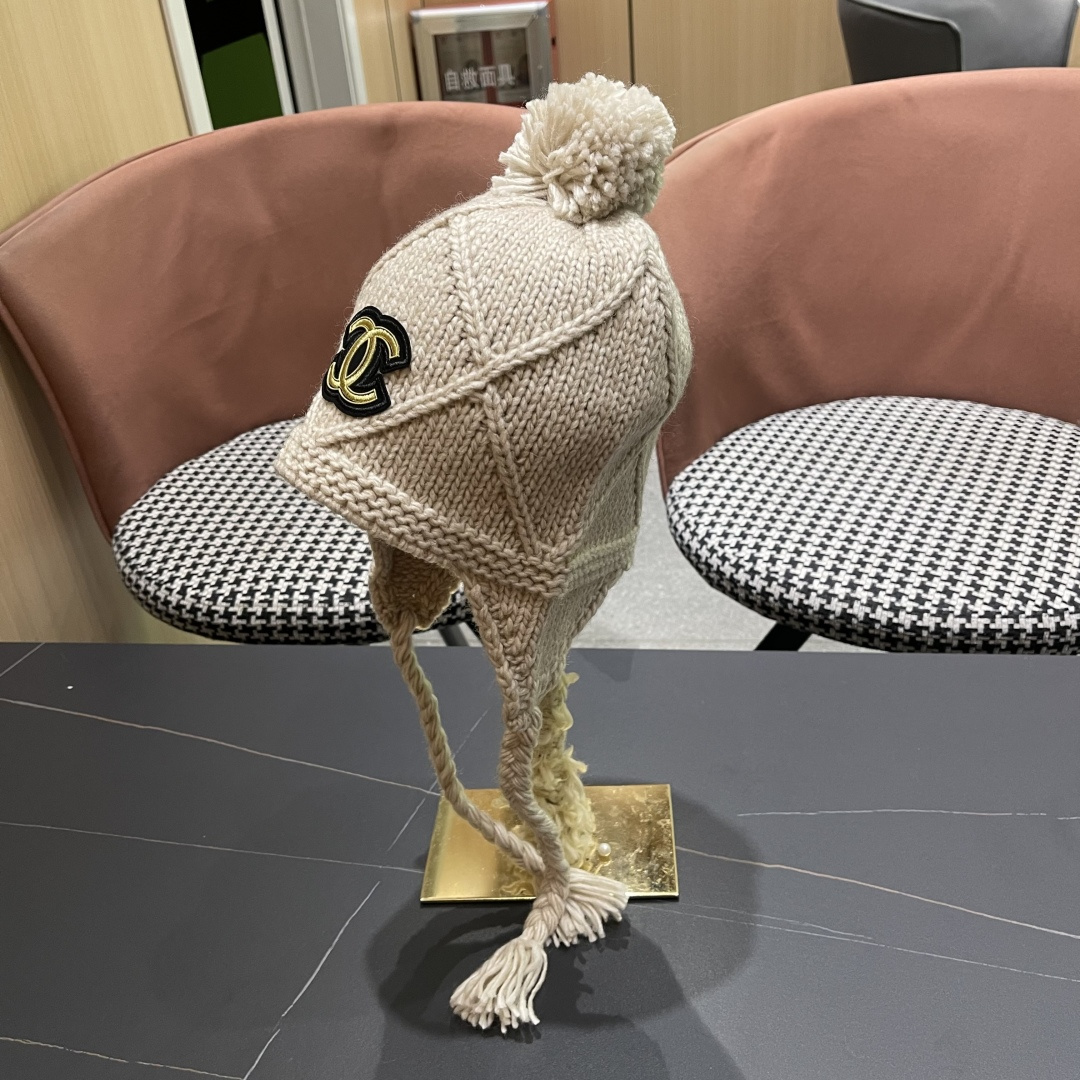  Chane*🆕香奈儿新款滑雪系列毛线帽，火爆全网的雷锋帽，谁戴谁好4️⃣个色 黑白百搭酷帅男女可戴情侣
