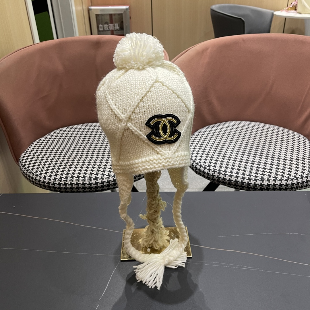  Chane*🆕香奈儿新款滑雪系列毛线帽，火爆全网的雷锋帽，谁戴谁好4️⃣个色 黑白百搭酷帅男女可戴情侣