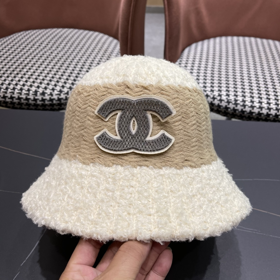 🆕【CHANEL香奈儿】2025秋冬新款毛绒小香风简约渔夫帽，独特设计～时尚气质的一款