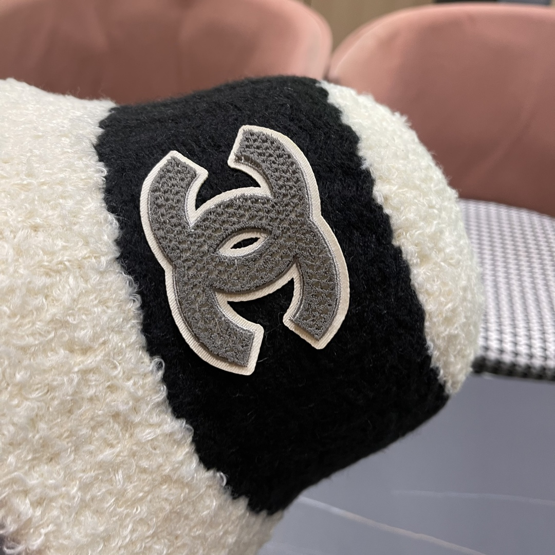 🆕【CHANEL香奈儿】2025秋冬新款毛绒小香风简约渔夫帽，独特设计～时尚气质的一款