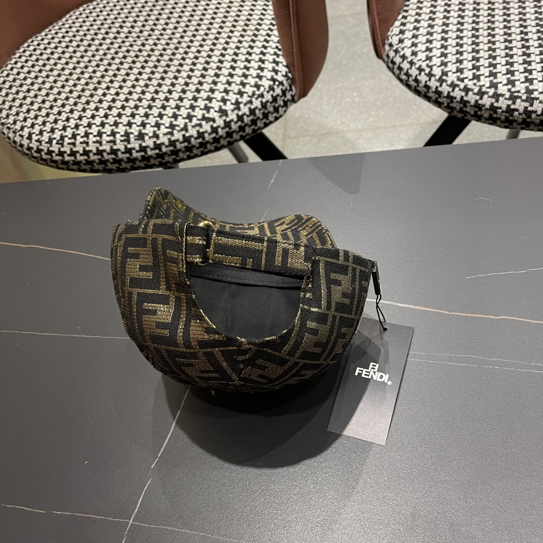  FENDI芬迪 系列棒球帽🧢 经典FF中古单品，气质穿搭单品，质量杠杠