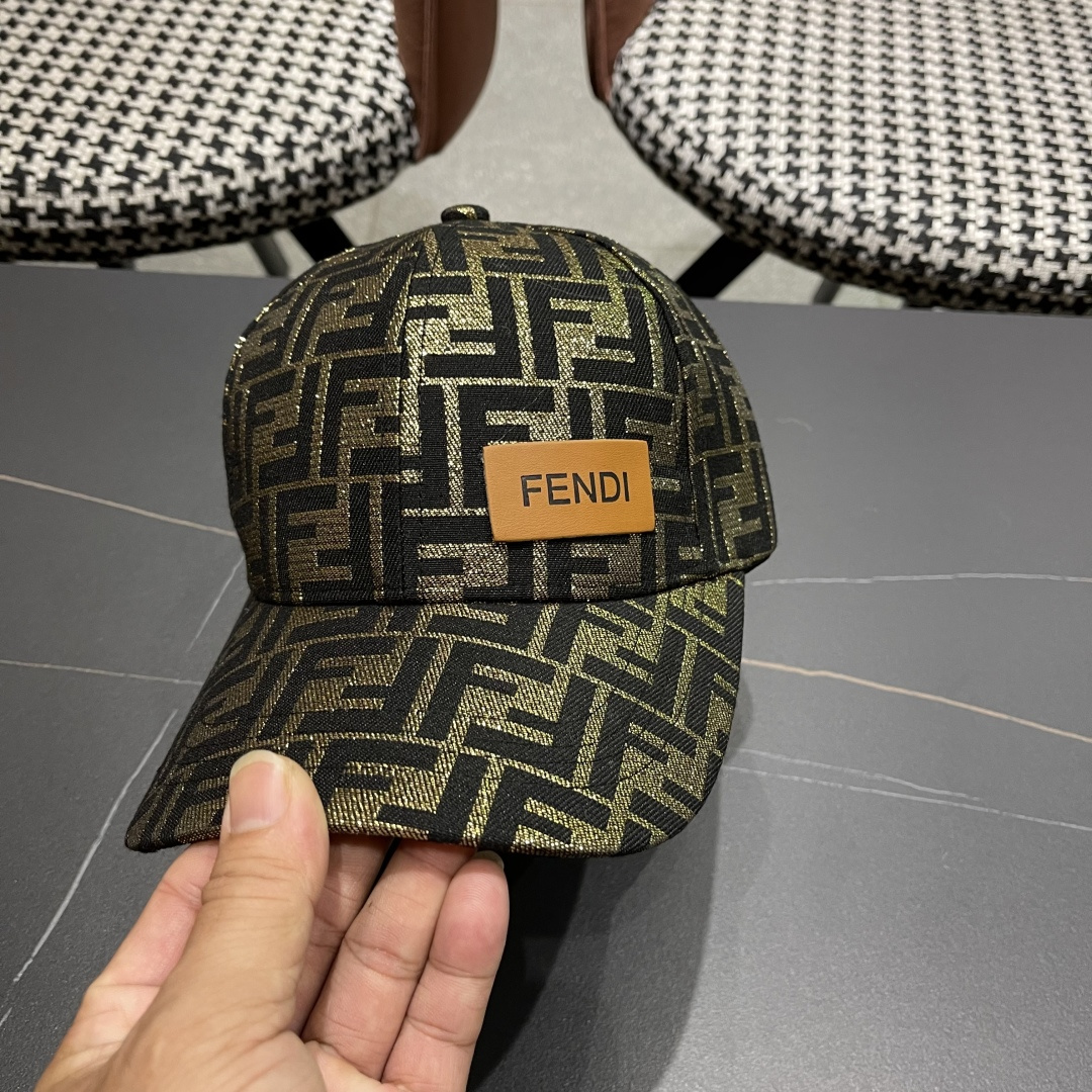  FENDI芬迪 系列棒球帽🧢 经典FF中古单品，气质穿搭单品，质量杠杠