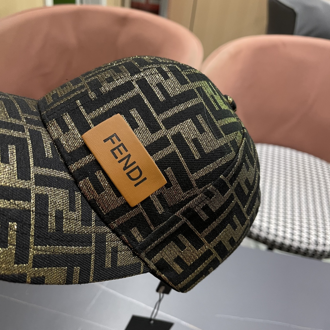  FENDI芬迪 系列棒球帽🧢 经典FF中古单品，气质穿搭单品，质量杠杠