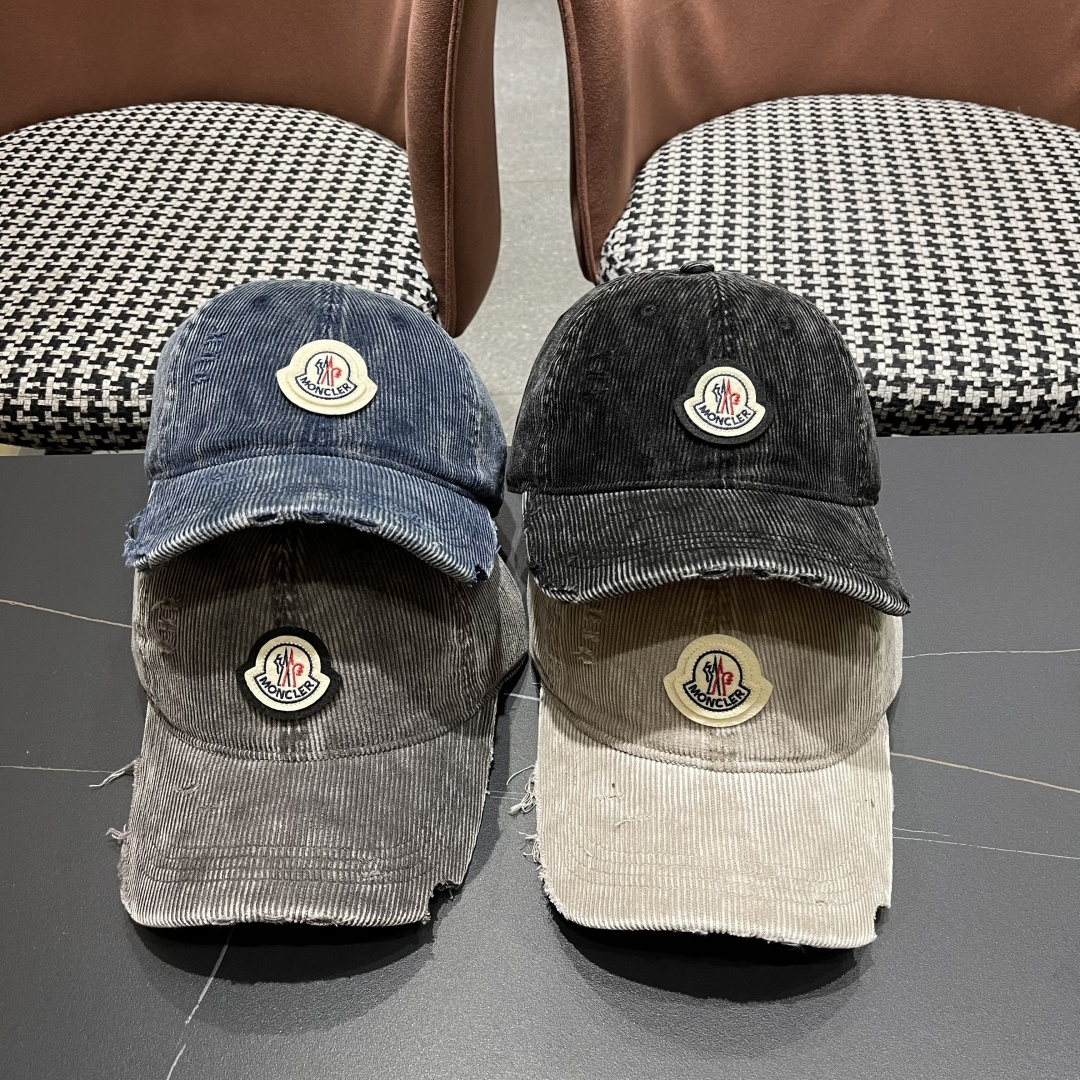  Moncler蒙口 2025秋冬新款灯芯绒棒球帽 ， 质感满满.今年灯芯饿真的yyds ～