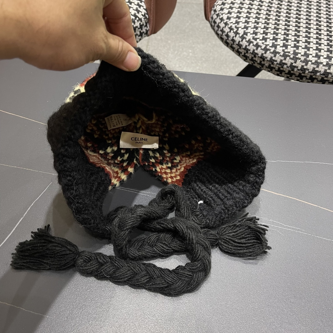  赛琳cellne  冬款雷锋帽女冬季时尚保暖护耳羽绒帽防风东北户外帽子女

