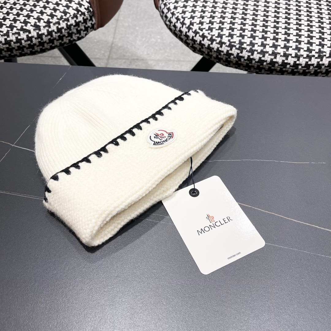  MONCLER（蒙口）韩系氛围高级感针织帽子女秋冬
时尚毛线帽宽松显脸小套头冷帽