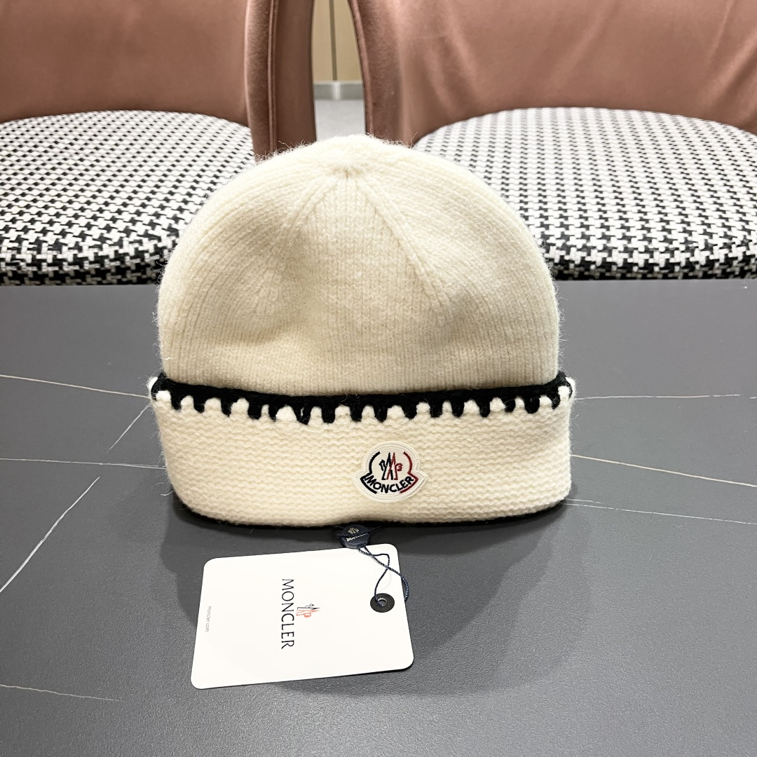  MONCLER（蒙口）韩系氛围高级感针织帽子女秋冬
时尚毛线帽宽松显脸小套头冷帽