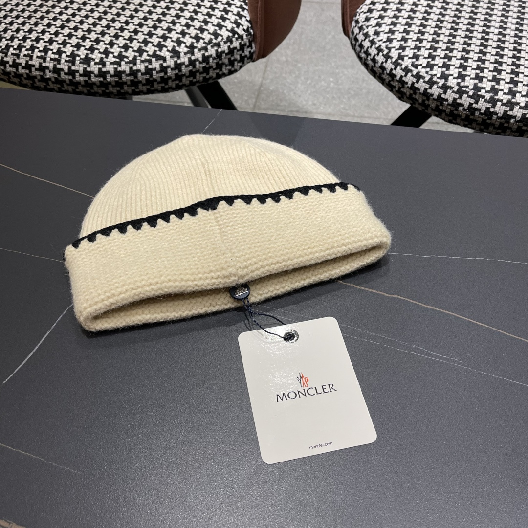  MONCLER（蒙口）韩系氛围高级感针织帽子女秋冬
时尚毛线帽宽松显脸小套头冷帽