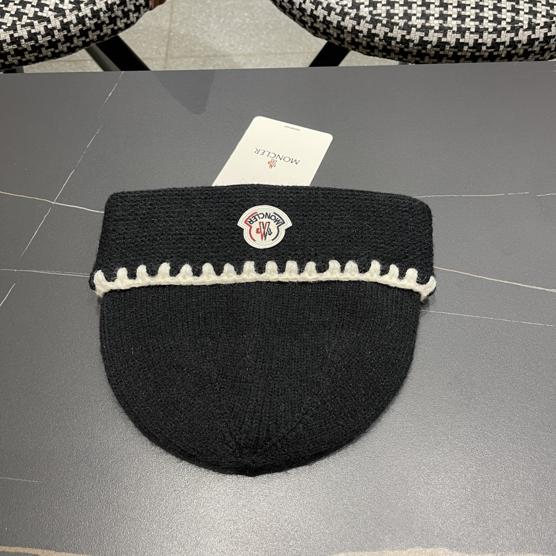  MONCLER（蒙口）韩系氛围高级感针织帽子女秋冬
时尚毛线帽宽松显脸小套头冷帽