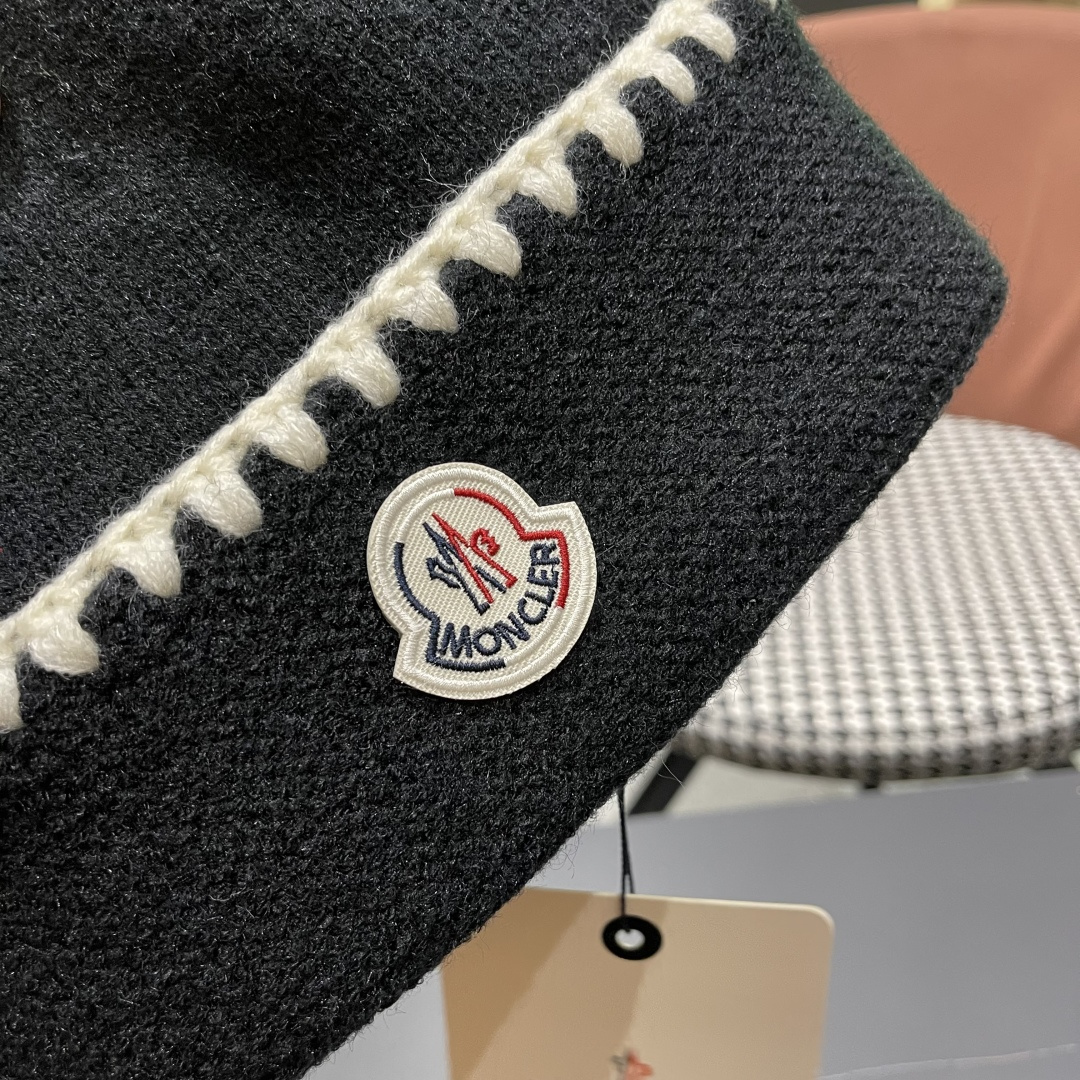  MONCLER（蒙口）韩系氛围高级感针织帽子女秋冬
时尚毛线帽宽松显脸小套头冷帽