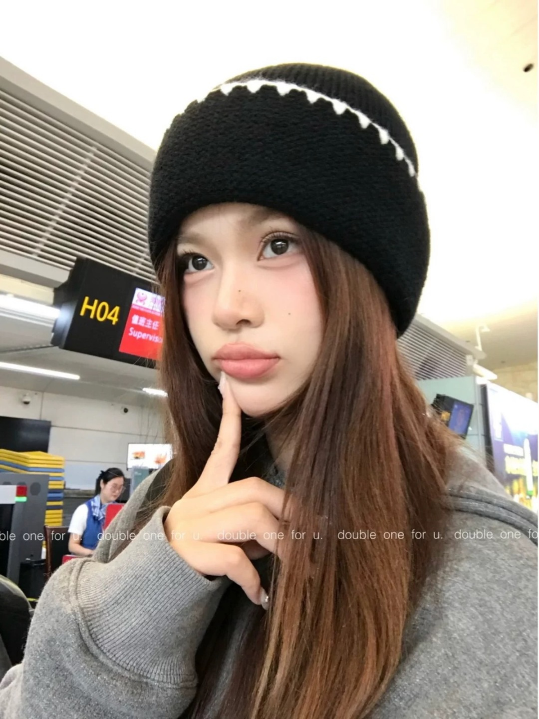  MONCLER（蒙口）韩系氛围高级感针织帽子女秋冬
时尚毛线帽宽松显脸小套头冷帽