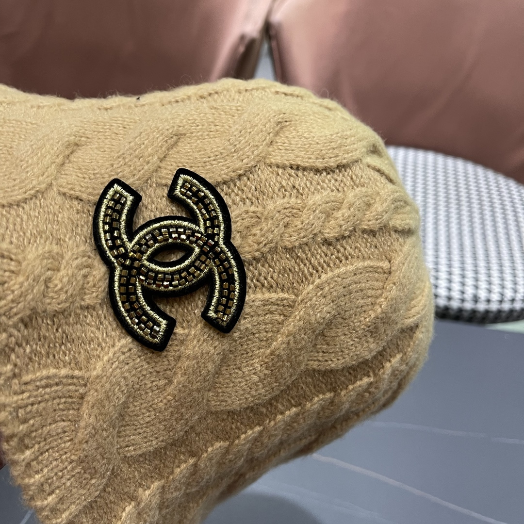  【CHANEL香奈儿】2025新款秋款麻花针织渔夫帽🌈 毛毛盆帽百搭休闲