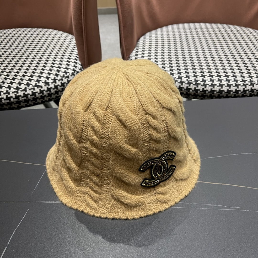  【CHANEL香奈儿】2025新款秋款麻花针织渔夫帽🌈 毛毛盆帽百搭休闲