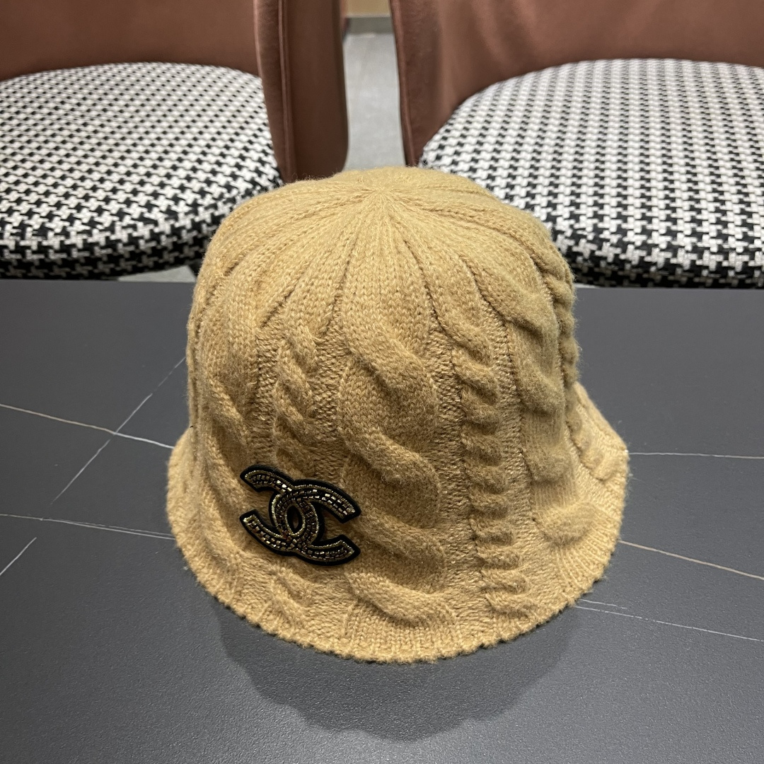  【CHANEL香奈儿】2025新款秋款麻花针织渔夫帽🌈 毛毛盆帽百搭休闲