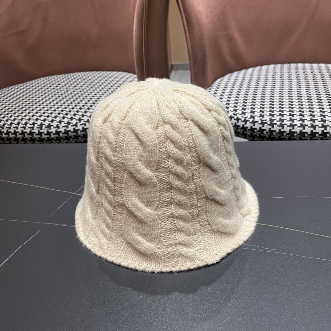  【CHANEL香奈儿】2025新款秋款麻花针织渔夫帽🌈 毛毛盆帽百搭休闲