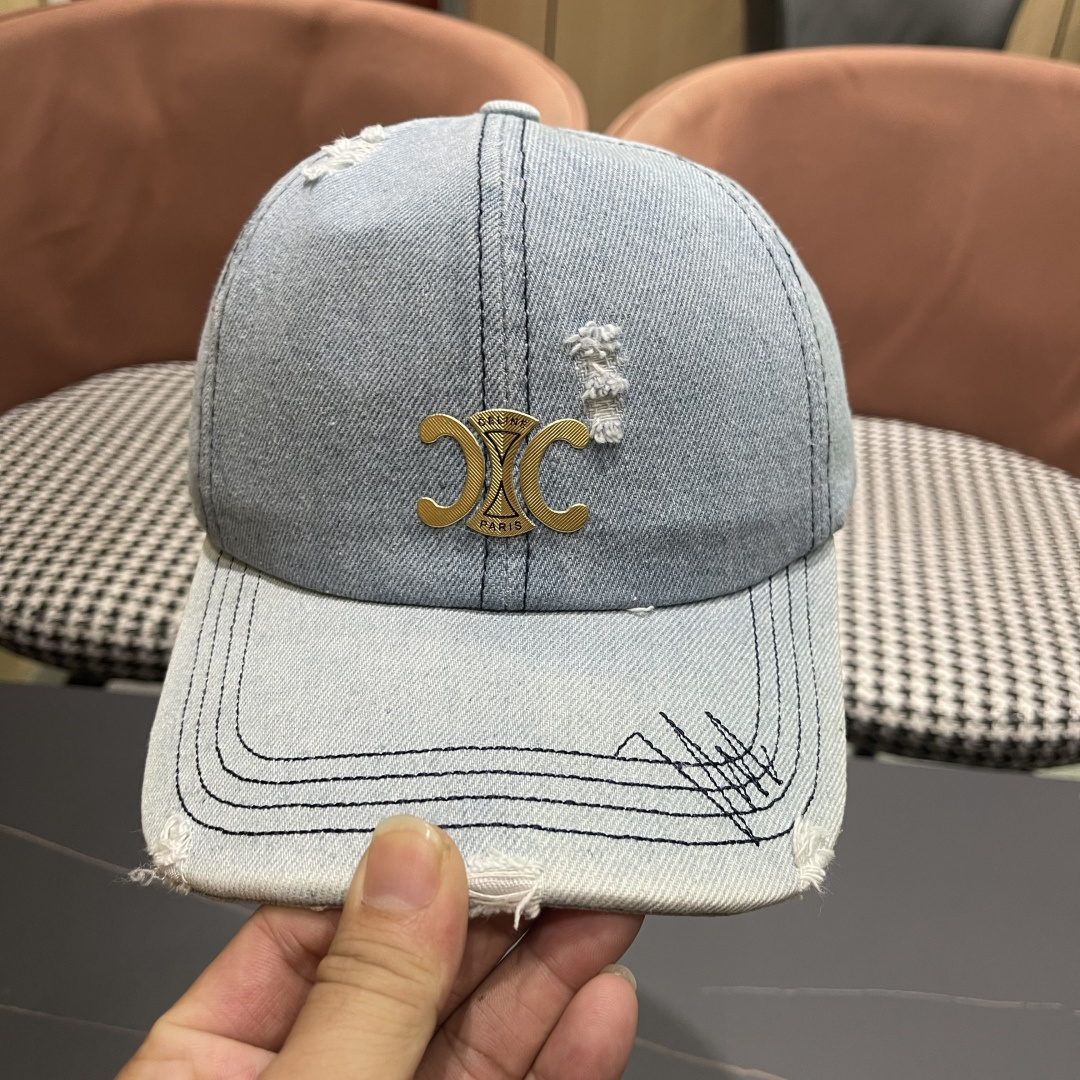  【CELINE赛琳】新款破洞牛仔棒球帽🧢，出街必备超好搭配，赶紧入手！