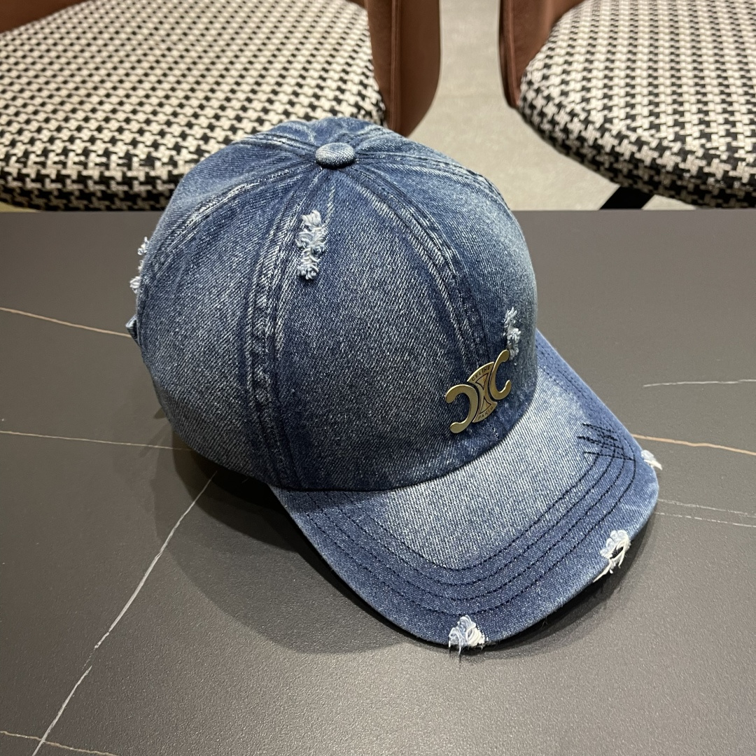 【CELINE赛琳】新款破洞牛仔棒球帽🧢，出街必备超好搭配，赶紧入手！