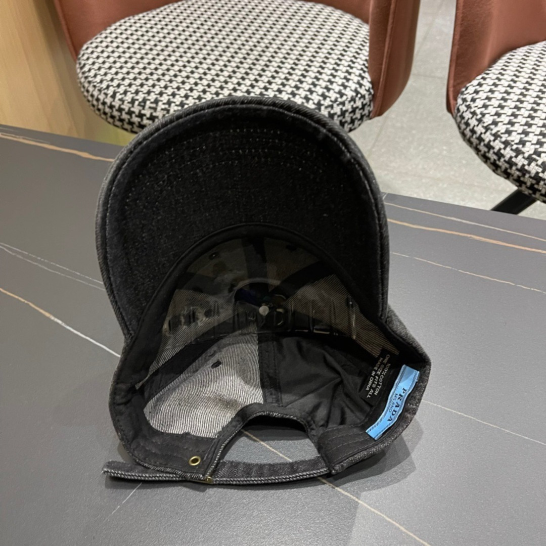  Prada普拉达 2025早春新款大牌款牛仔棒球帽，经典款男女通用