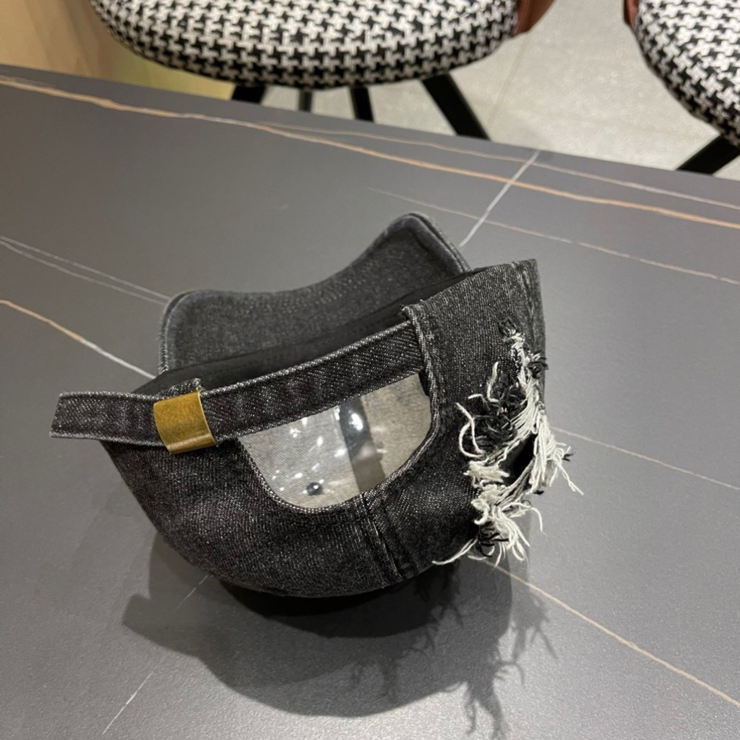  Prada普拉达 2025早春新款大牌款牛仔棒球帽，经典款男女通用