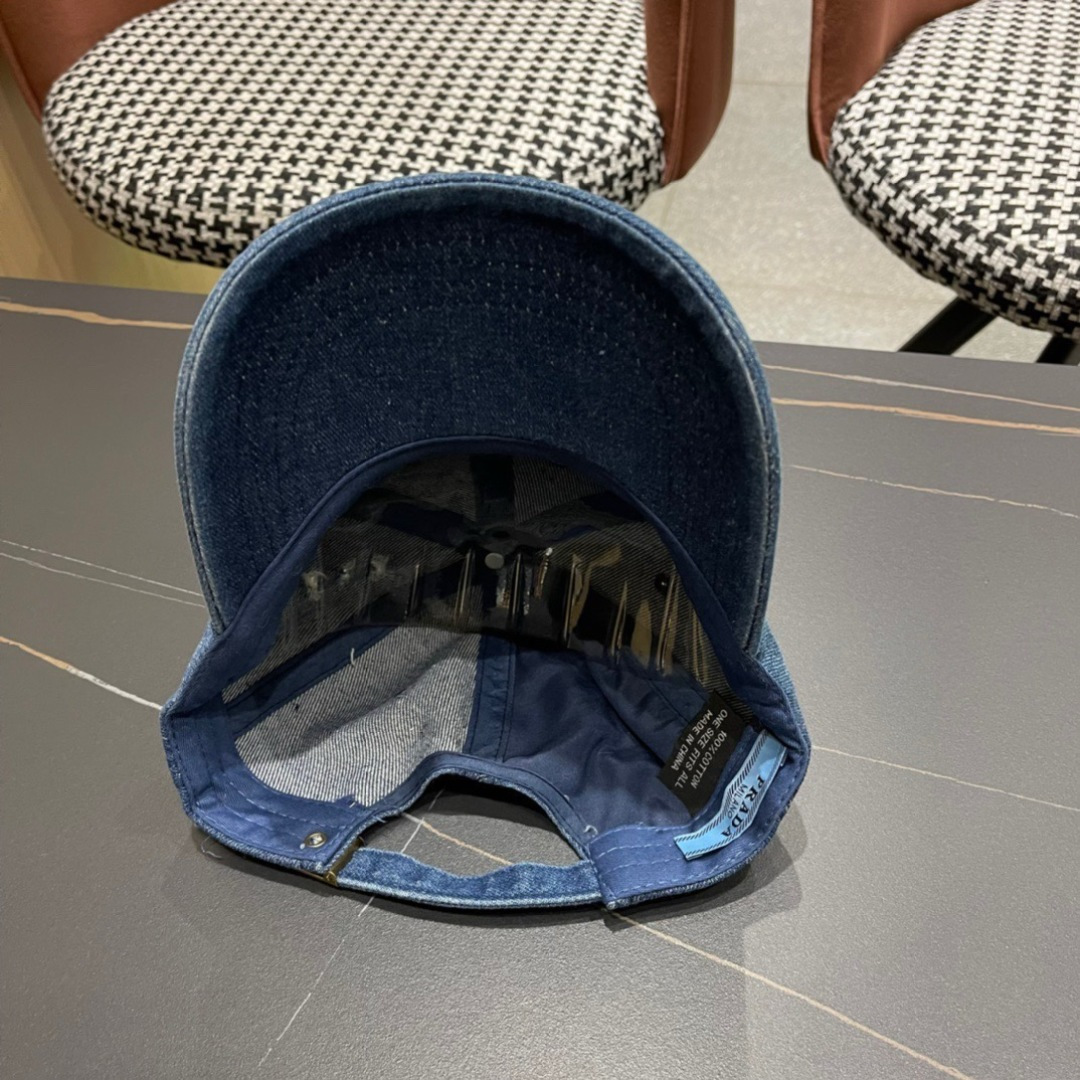  Prada普拉达 2025早春新款大牌款牛仔棒球帽，经典款男女通用