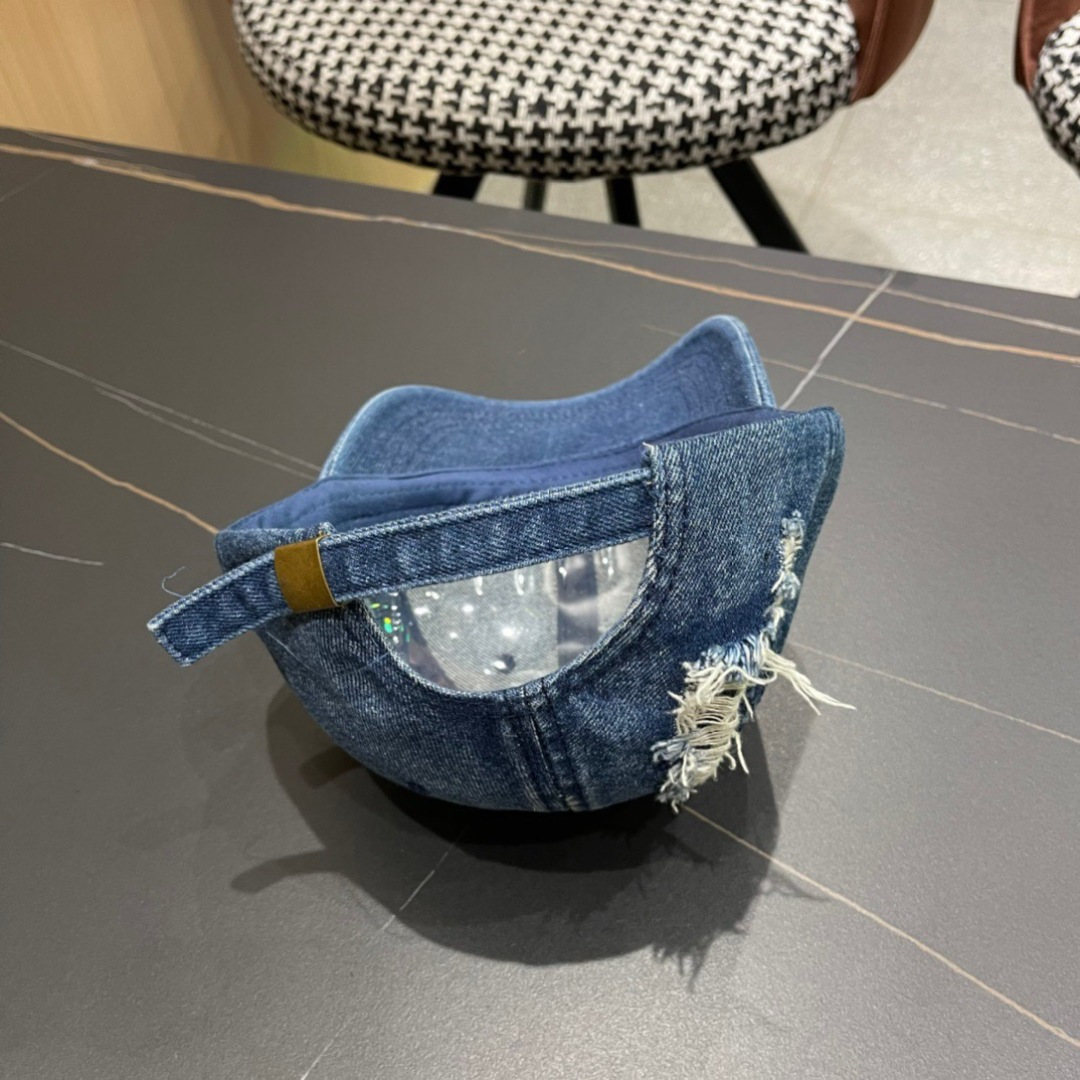  Prada普拉达 2025早春新款大牌款牛仔棒球帽，经典款男女通用