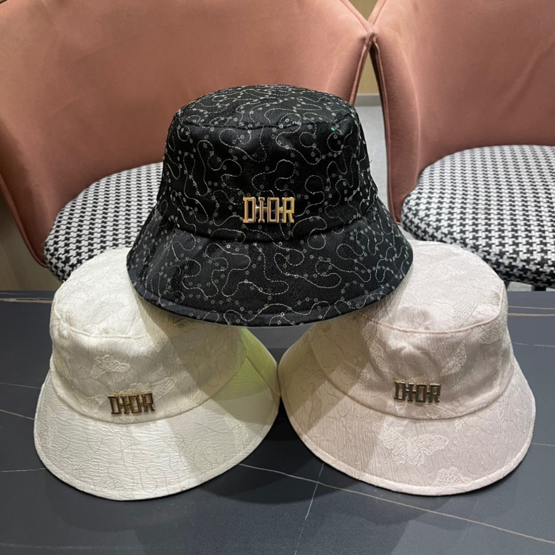 
Dior(迪奥)2024新款渔夫帽， 精致純也格调很有感觉，很酷很时尚，质量超赞