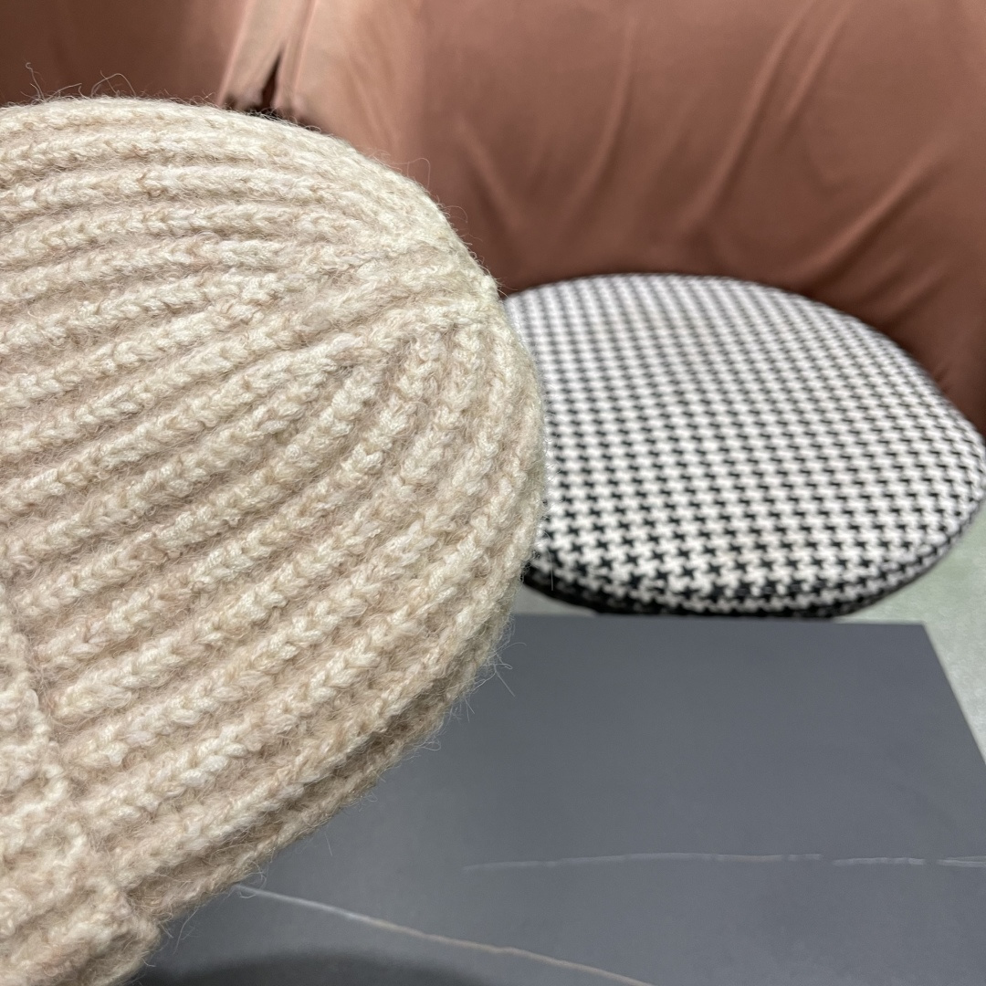  蒙口Moncler盟可睐💥2025官网经典针织帽，原单复刻.非常柔软亲肤，弹性很好💓有质感又非常百搭的