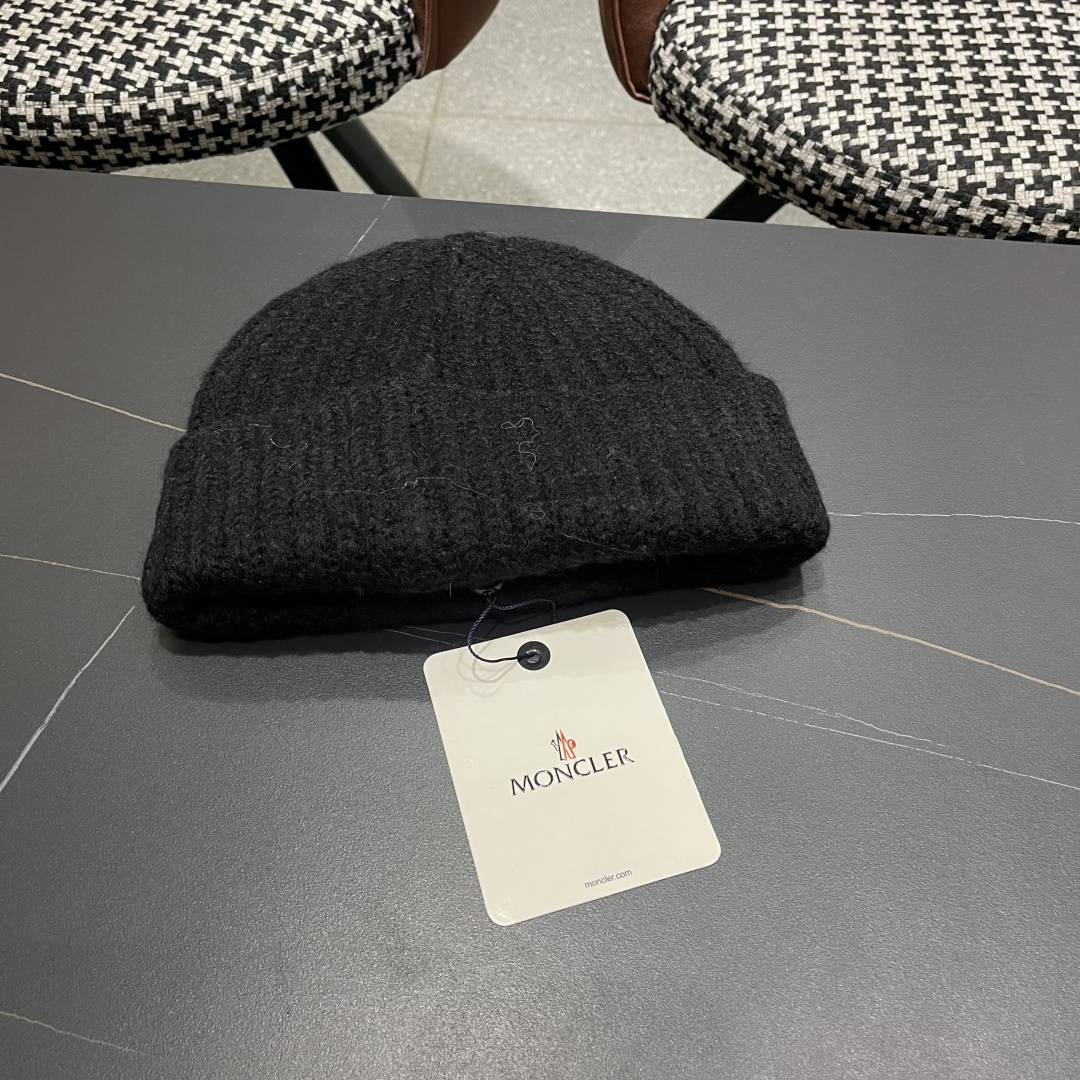  蒙口Moncler盟可睐💥2025官网经典针织帽，原单复刻.非常柔软亲肤，弹性很好💓有质感又非常百搭的