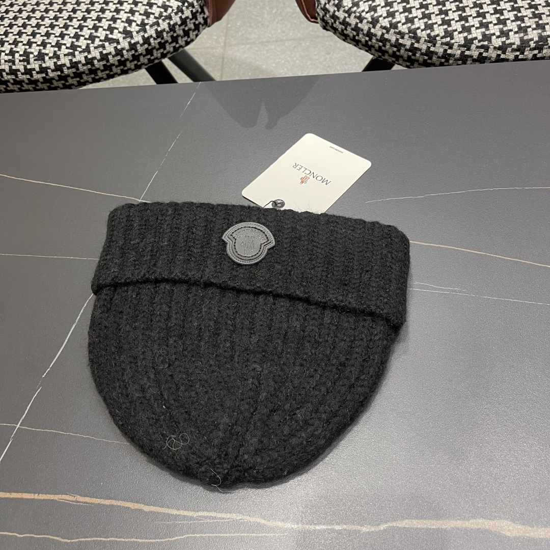  蒙口Moncler盟可睐💥2025官网经典针织帽，原单复刻.非常柔软亲肤，弹性很好💓有质感又非常百搭的