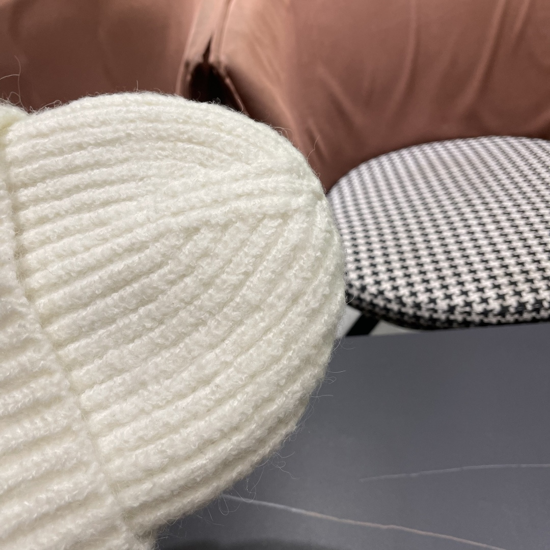  蒙口Moncler盟可睐💥2025官网经典针织帽，原单复刻.非常柔软亲肤，弹性很好💓有质感又非常百搭的