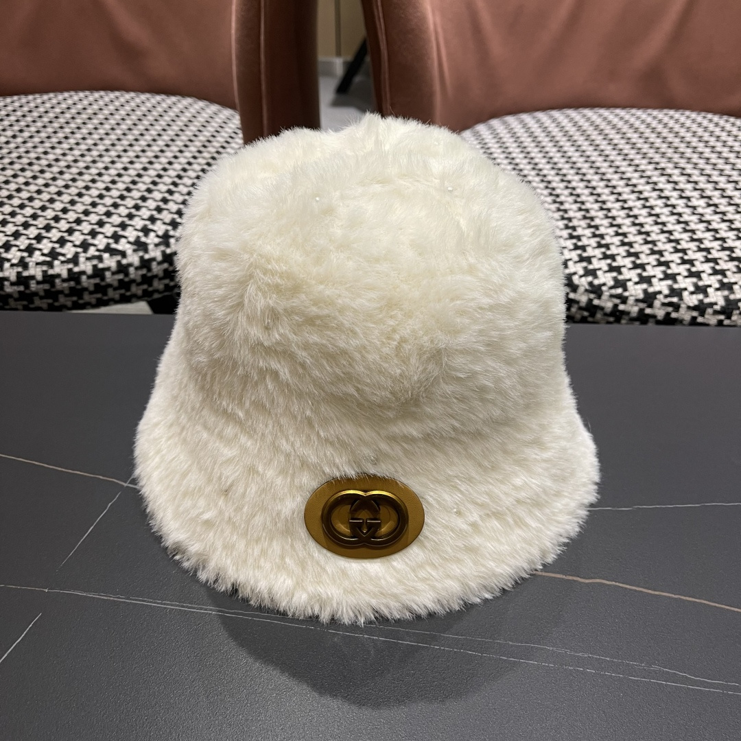  GUCCI渔夫帽2025秋冬新款女显脸小保暖盆帽休闲毛绒水桶帽