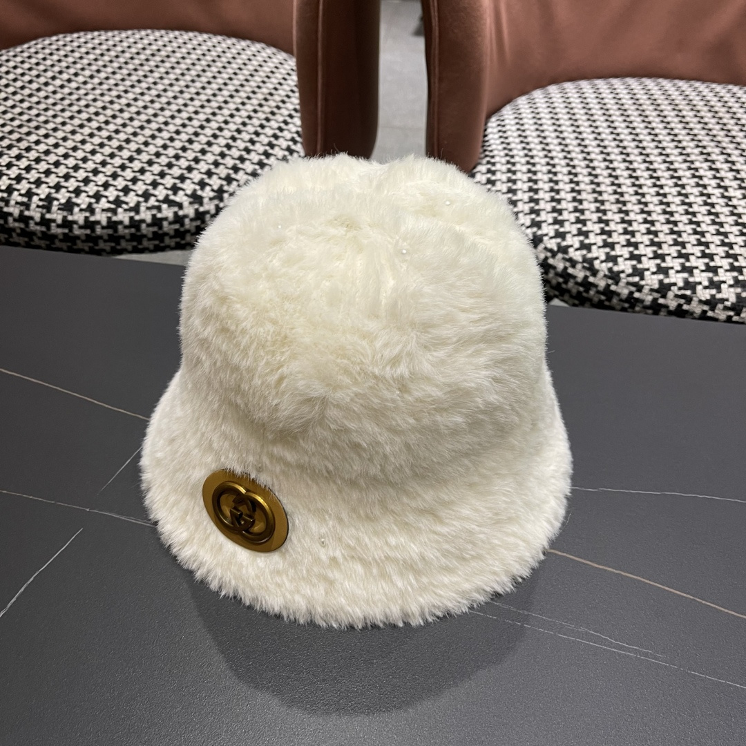  GUCCI渔夫帽2025秋冬新款女显脸小保暖盆帽休闲毛绒水桶帽