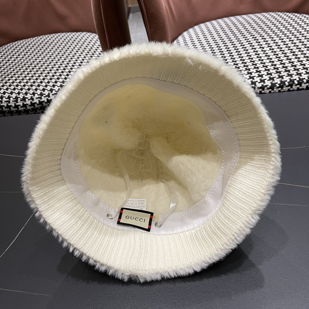  GUCCI渔夫帽2025秋冬新款女显脸小保暖盆帽休闲毛绒水桶帽