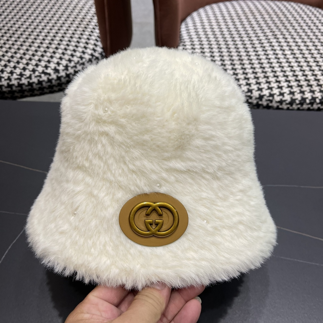  GUCCI渔夫帽2025秋冬新款女显脸小保暖盆帽休闲毛绒水桶帽