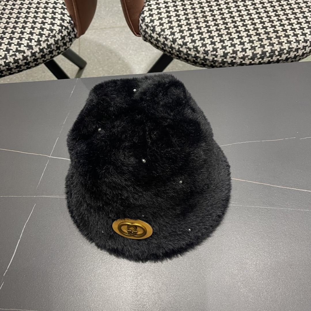  GUCCI渔夫帽2025秋冬新款女显脸小保暖盆帽休闲毛绒水桶帽
