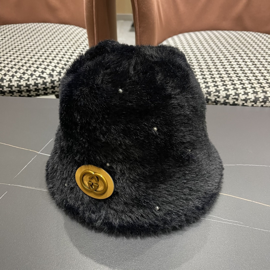  GUCCI渔夫帽2025秋冬新款女显脸小保暖盆帽休闲毛绒水桶帽