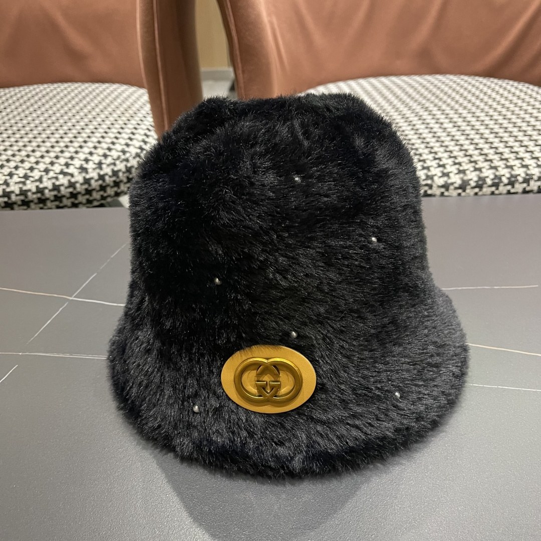  GUCCI渔夫帽2025秋冬新款女显脸小保暖盆帽休闲毛绒水桶帽