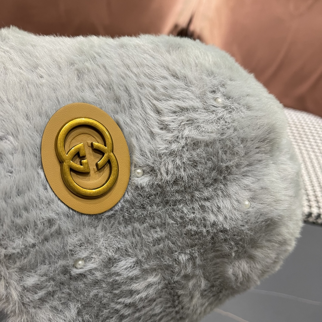  GUCCI渔夫帽2025秋冬新款女显脸小保暖盆帽休闲毛绒水桶帽