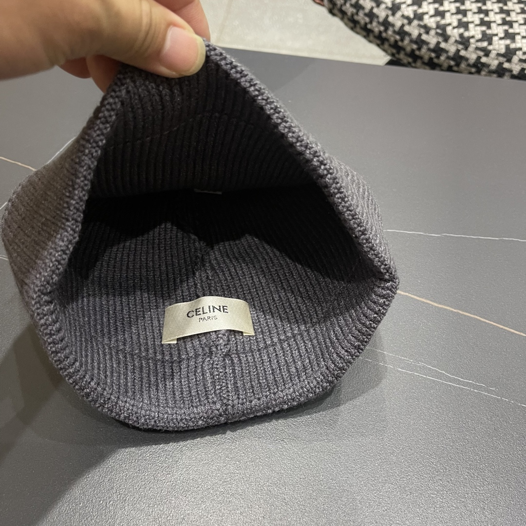  【CELINE赛琳】2025秋冬大牌logo针织毛线帽，百搭单品
