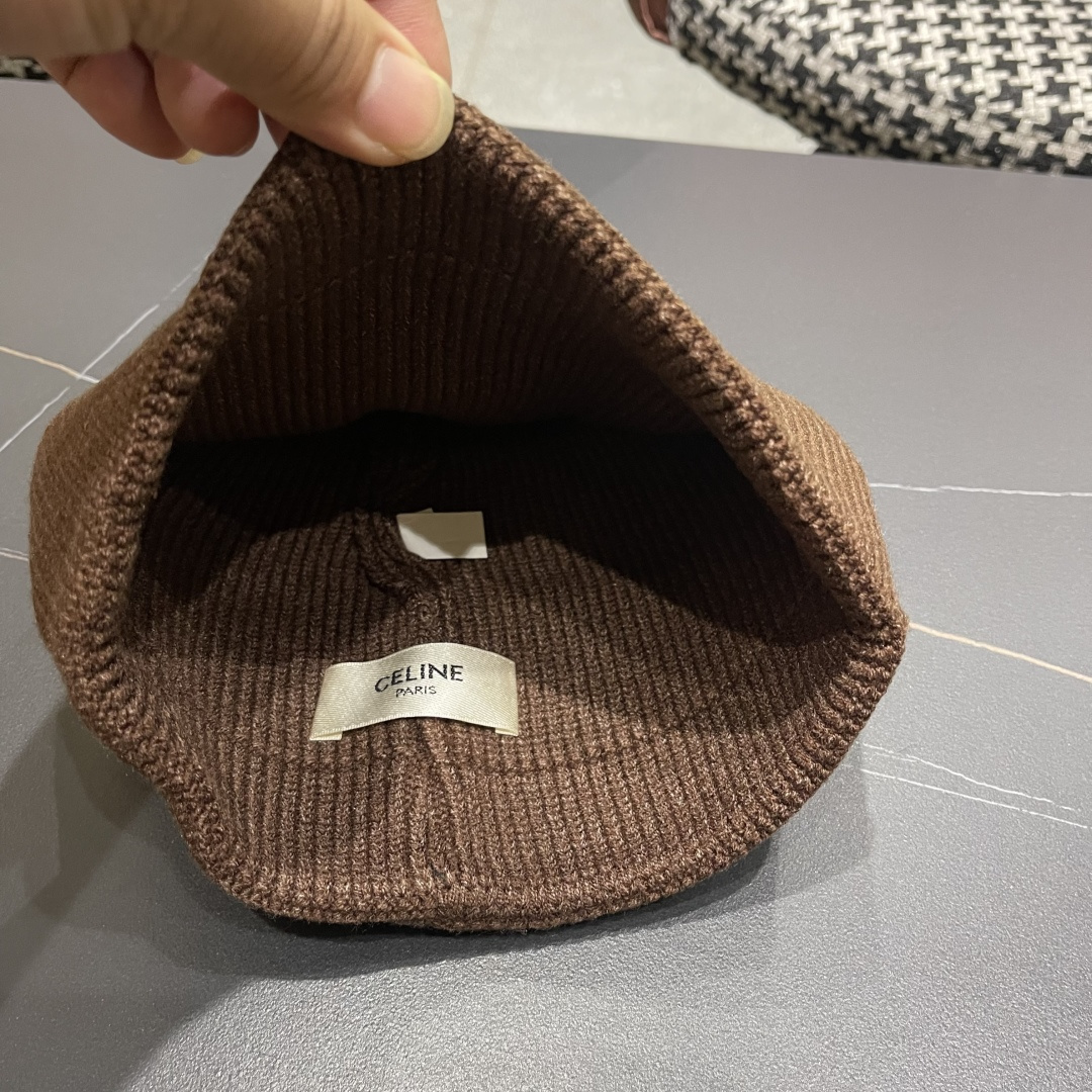  【CELINE赛琳】2025秋冬大牌logo针织毛线帽，百搭单品