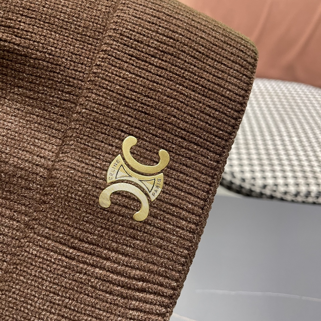  【CELINE赛琳】2025秋冬大牌logo针织毛线帽，百搭单品