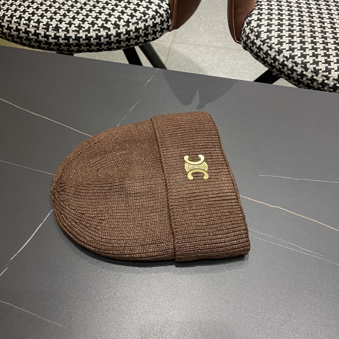  【CELINE赛琳】2025秋冬大牌logo针织毛线帽，百搭单品