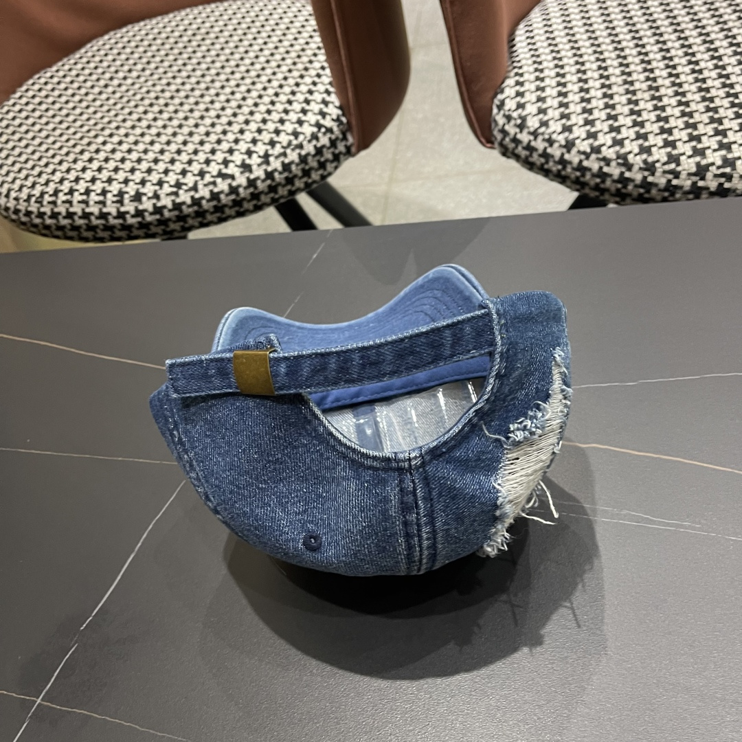  蒙口MONCLER2025新款牛仔棒球帽，时尚炸街单品，风格很OK，高品质舒适透气，凹造型很好看