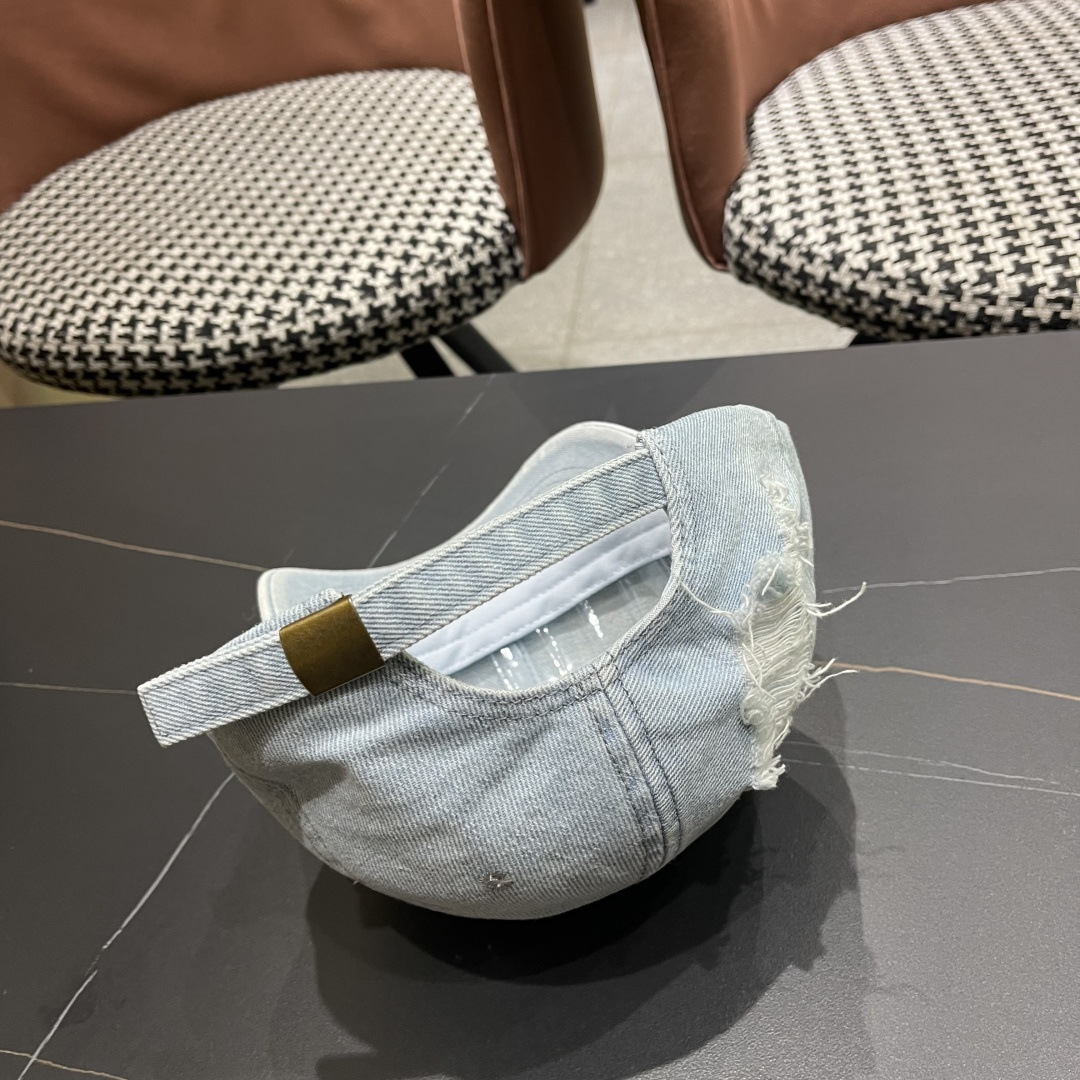  蒙口MONCLER2025新款牛仔棒球帽，时尚炸街单品，风格很OK，高品质舒适透气，凹造型很好看