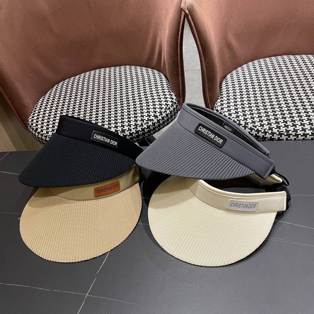  香奈儿 2025 新款空顶帽户外太阳帽防晒显
脸小大檐帽可卷遮阳帽