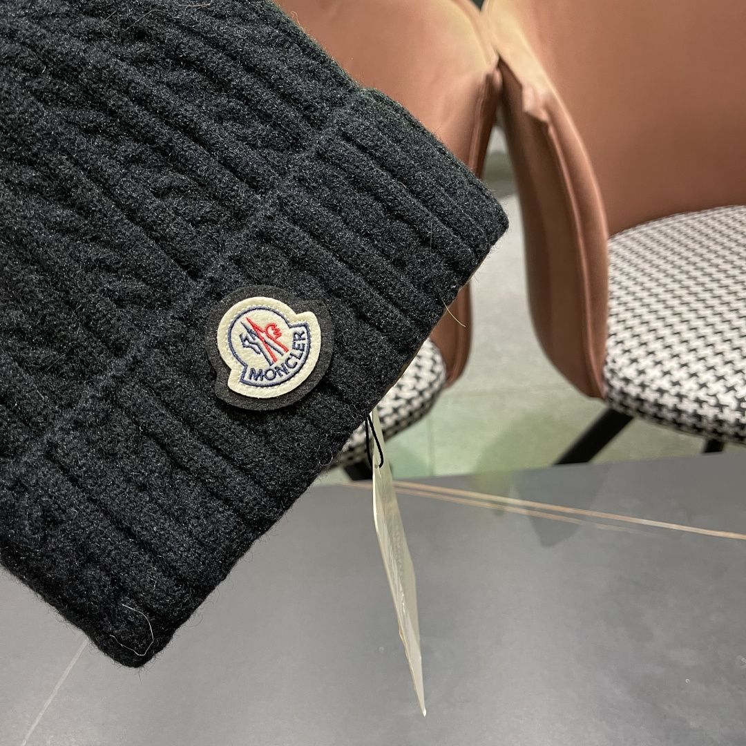  高版本蒙口Moncler盟可睐💥2025官网经典针织帽，原单复刻.非常柔软亲肤，弹性很好💓有质感又非常